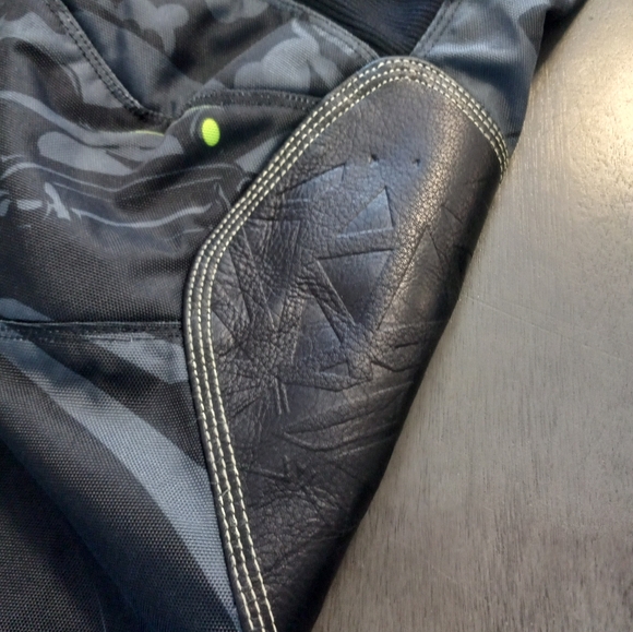 Fly Racing Kinetic Outlaw Motorcross Pants Black/Neon Green Mens Size 34 Nwt - Picture 4 of 11